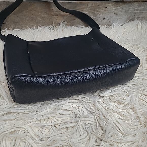 The SAK Brook Black Pebbled Leather Hobo Shoulder Bag Purse - Picture 9 of 11